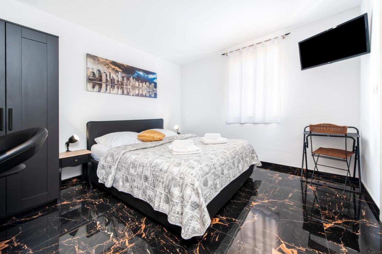 Dolce Studio Apartmani Rovinj Eksteriør billede